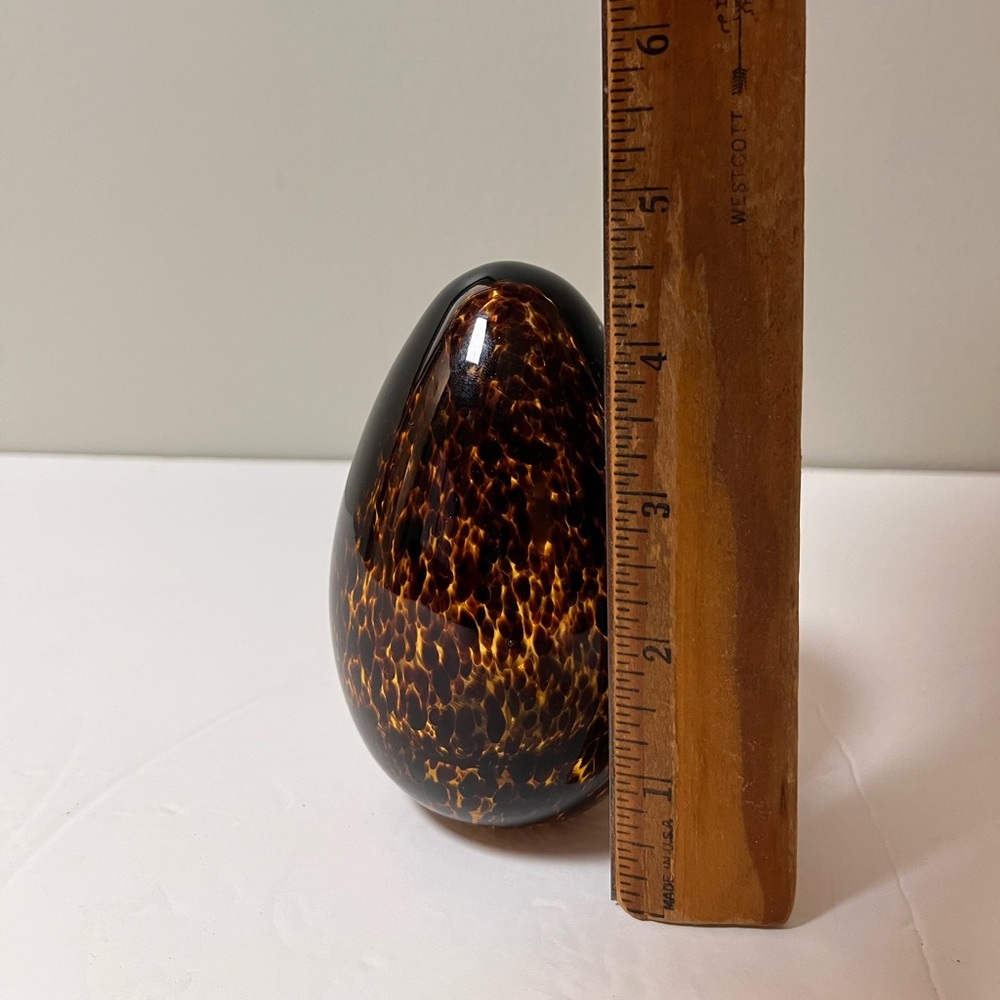 Brown Speckled Mottled Egg Shaped Art Glass Paperweight Oval Decor 4.5”‎ x 3” - Picture 5 of 6